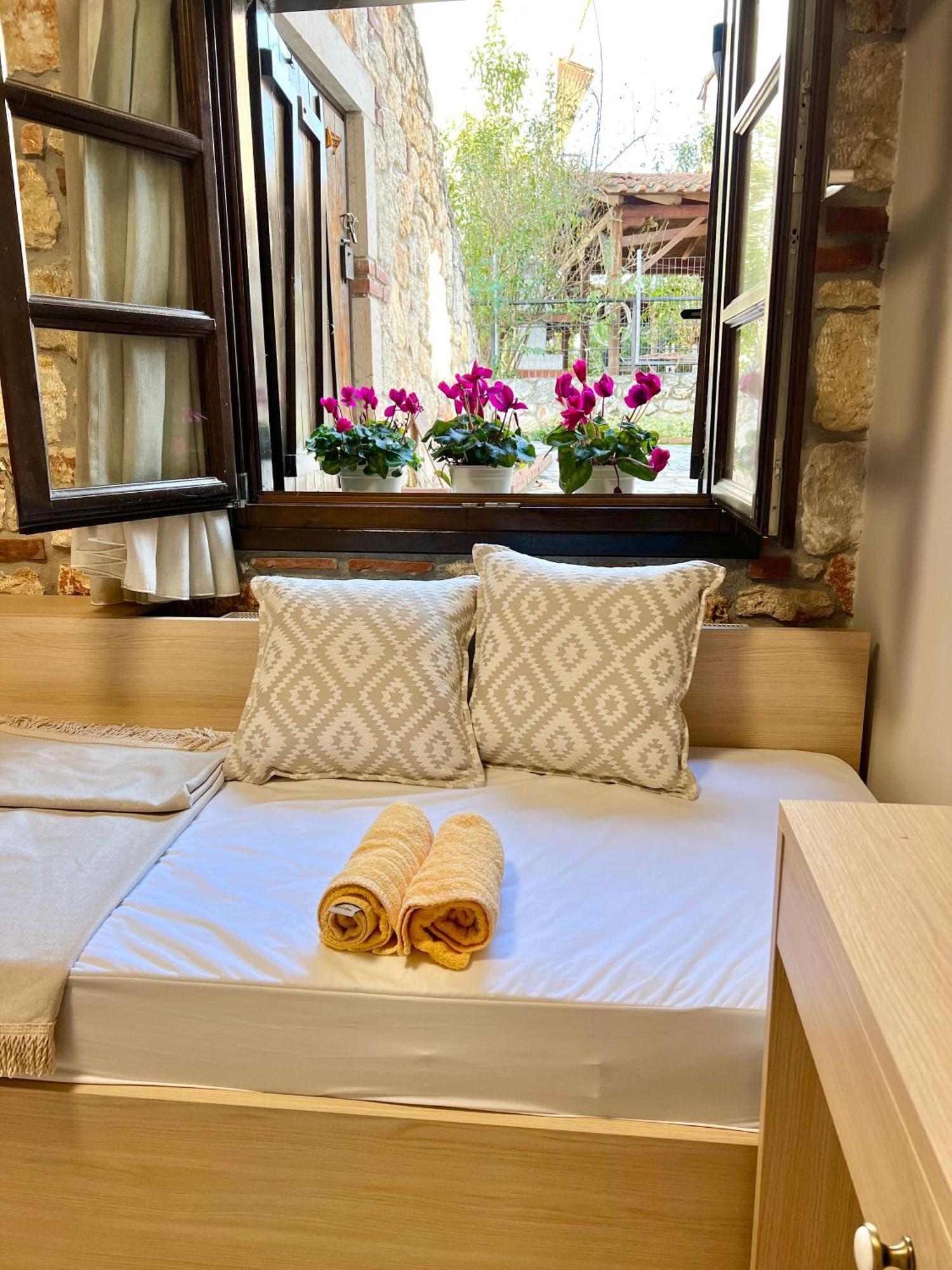 Гостьовий будинок Boutique Stone House Псакудія Екстер'єр фото