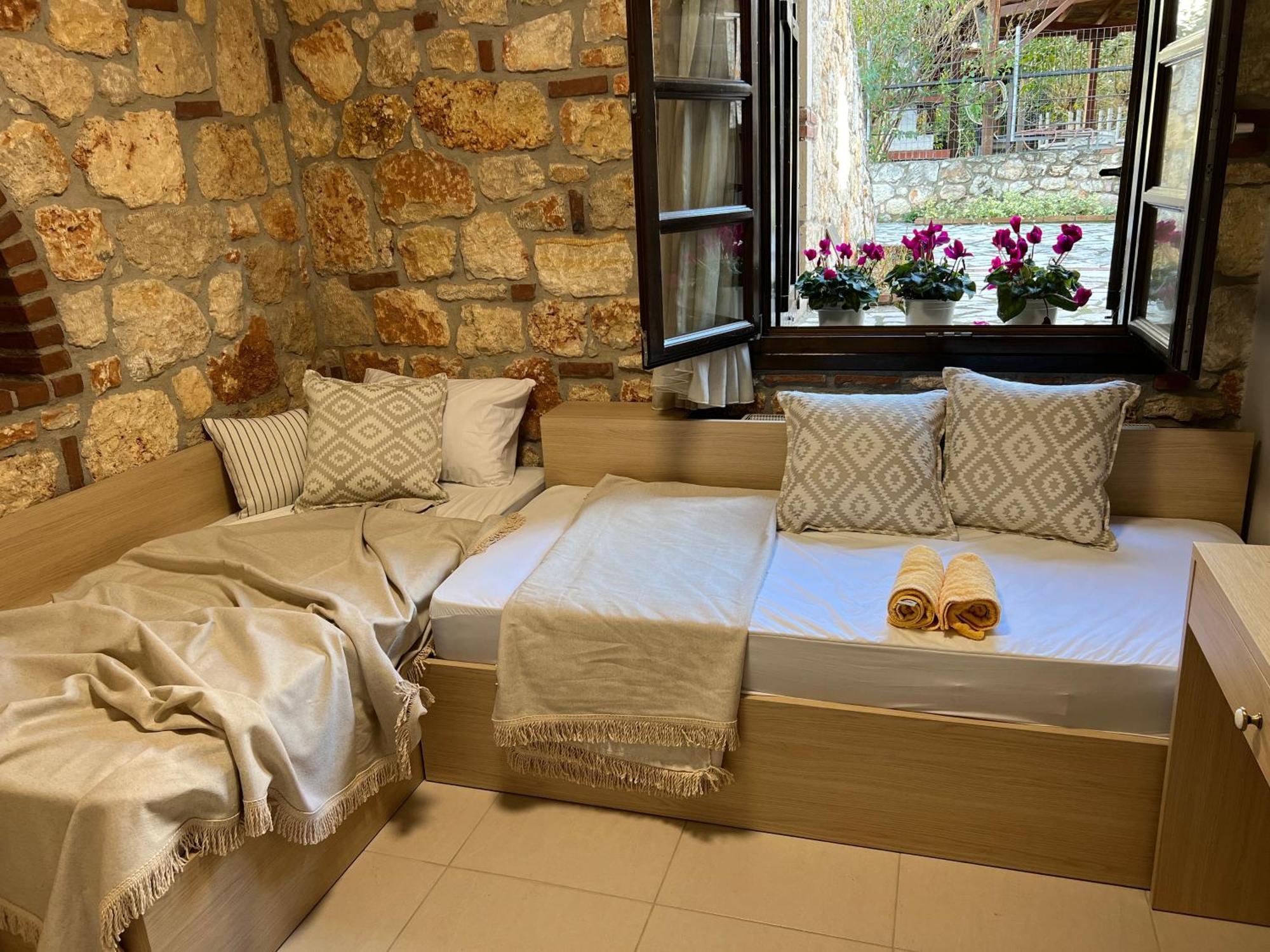 Гостьовий будинок Boutique Stone House Псакудія Екстер'єр фото
