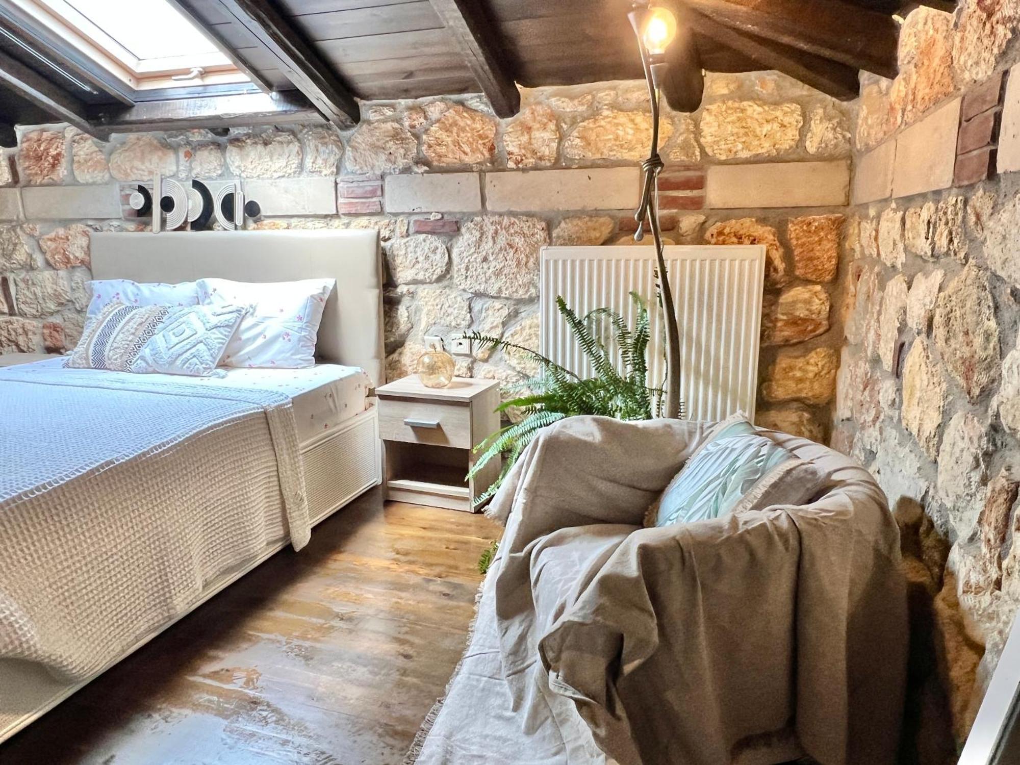 Гостьовий будинок Boutique Stone House Псакудія Екстер'єр фото