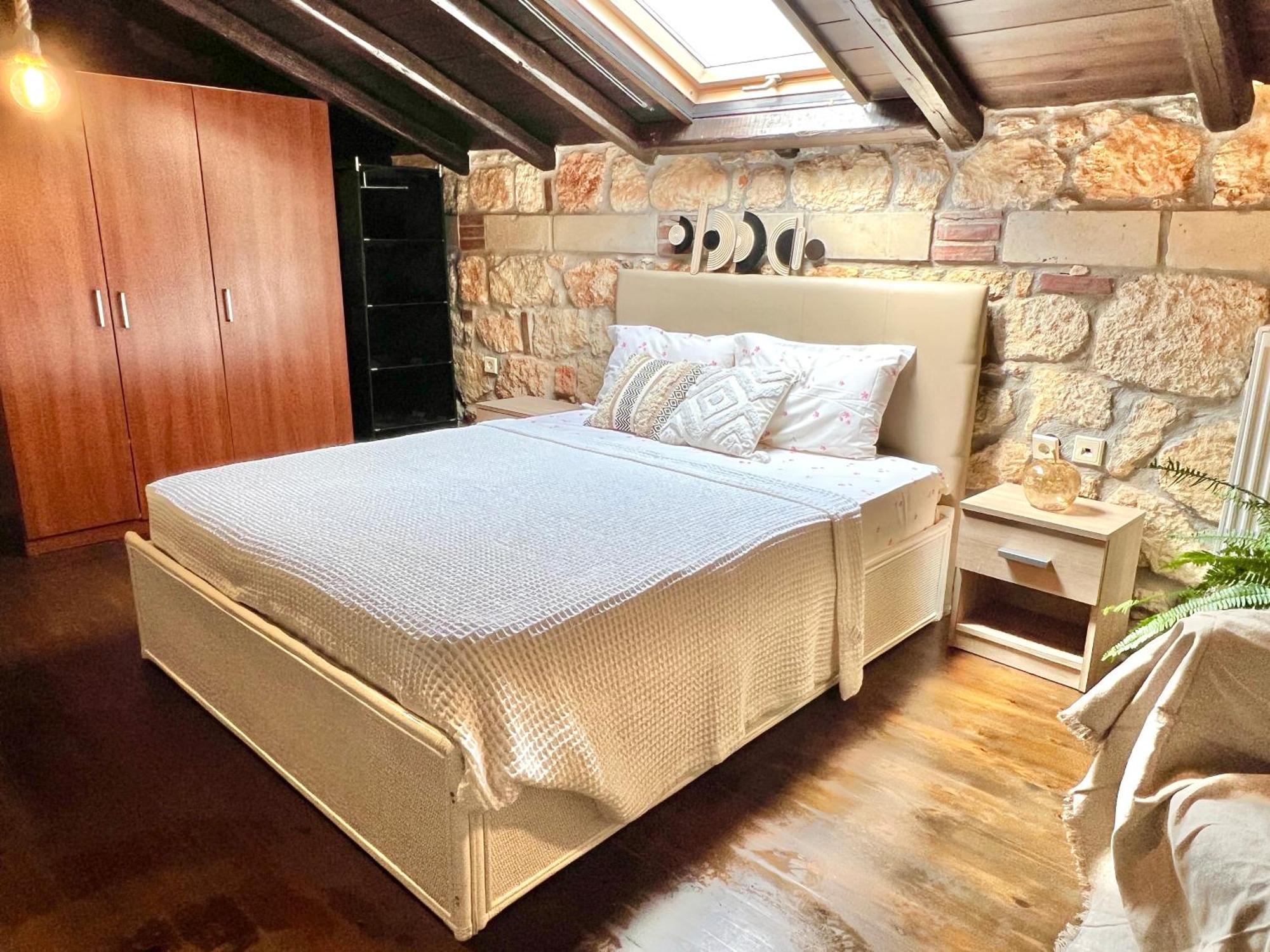 Гостьовий будинок Boutique Stone House Псакудія Екстер'єр фото